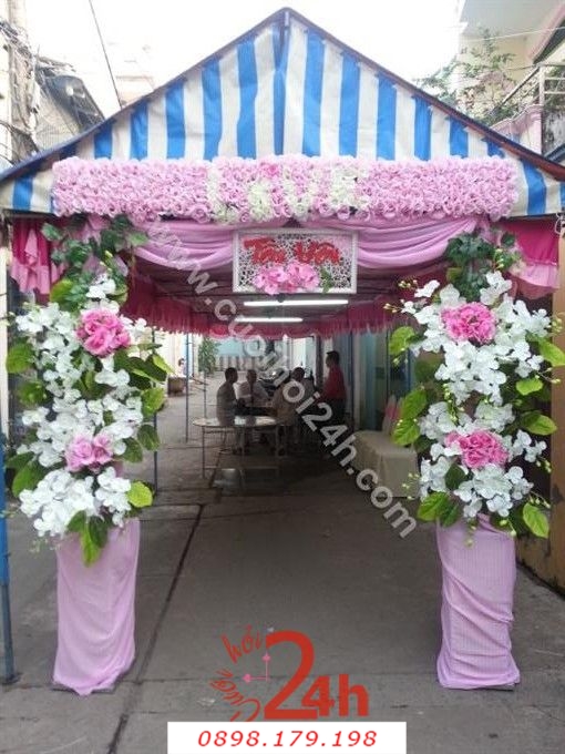 Dịch vụ cưới hỏi 24h trọn vẹn ngày vui chuyên trang trí nhà đám cưới hỏi và nhà hàng tiệc cưới | Cổng hoa vải giả màu hồng hình chữ nhật đứng